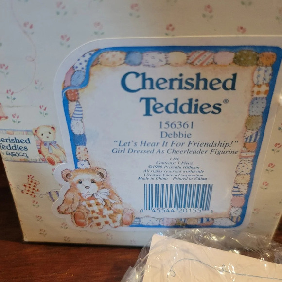 CHERISHED TEDDIE DEBBIE LET'S HEAR IT FOR FRIENDSHIP Cheerleader New - Picture 8 of 12